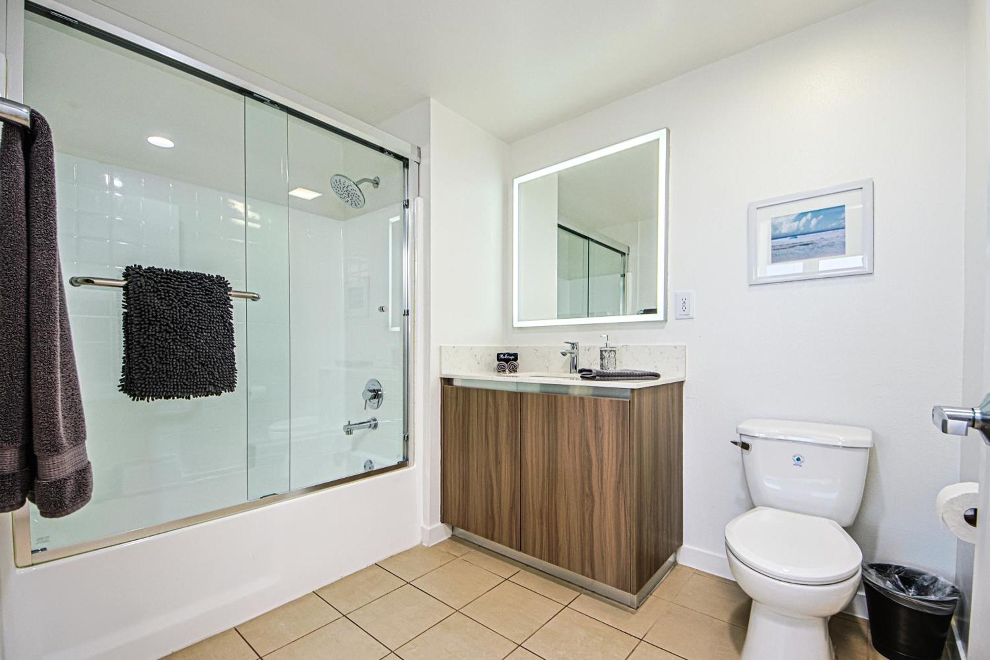 The Carlton- Modern-Luxury 2 Master Suites In Hrt Of Sm Steps To Ocean Ave 洛杉矶 外观 照片
