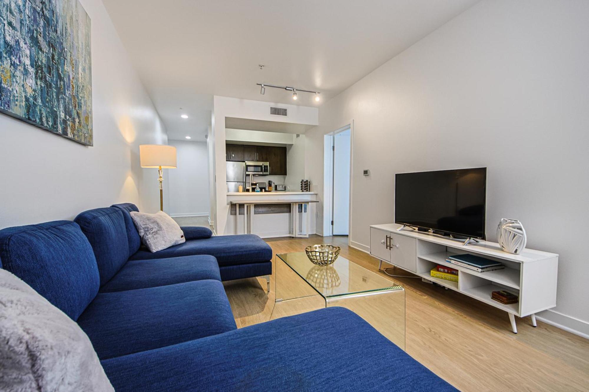 The Carlton- Modern-Luxury 2 Master Suites In Hrt Of Sm Steps To Ocean Ave 洛杉矶 外观 照片